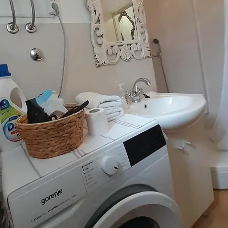 Dida Roko, Rustikalni S Terasom Apartment
