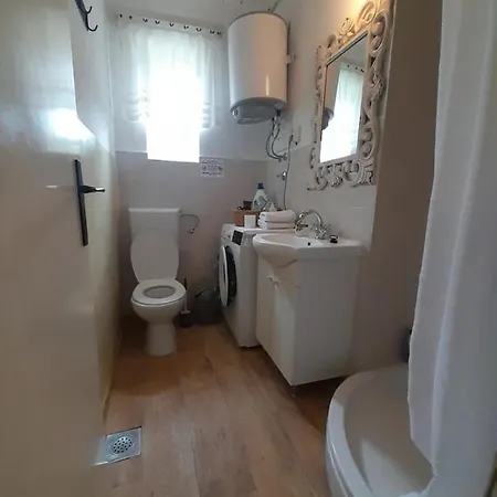 Apartment Dida Roko, Rustikalni S Terasom *