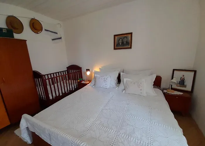 Dida Roko, Rustikalni S Terasom Lejlighed *