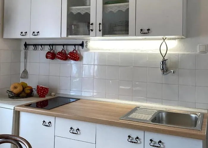 Dida Roko, Rustikalni S Terasom Kaštela