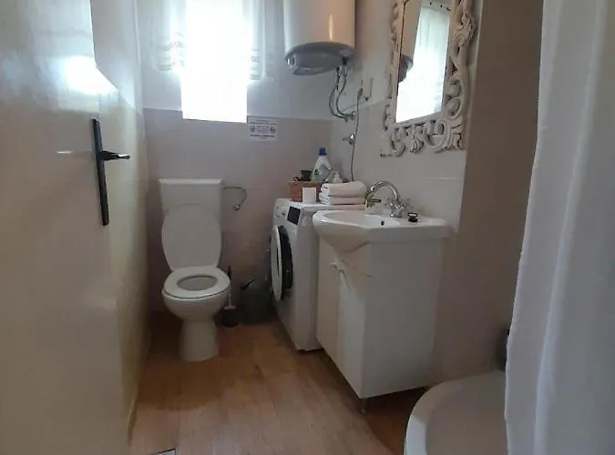 Lejlighed Dida Roko, Rustikalni S Terasom *