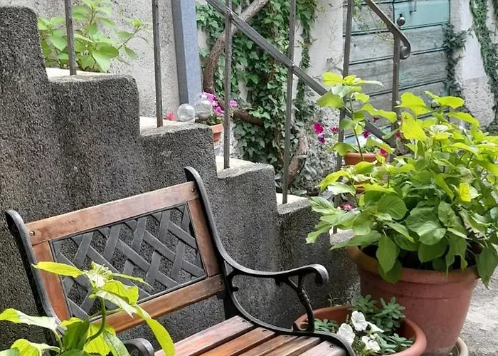 Dida Roko, Rustikalni S Terasom Lejlighed *